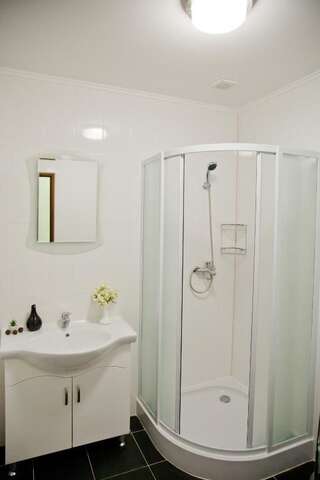 Отель Hin Yerevantsi Hotel Ереван Номер-студио (для 2 взрослых)-9