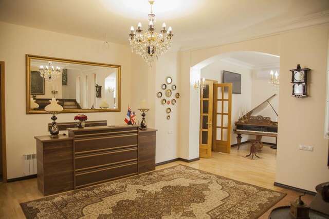 Отель Hin Yerevantsi Hotel Ереван-12