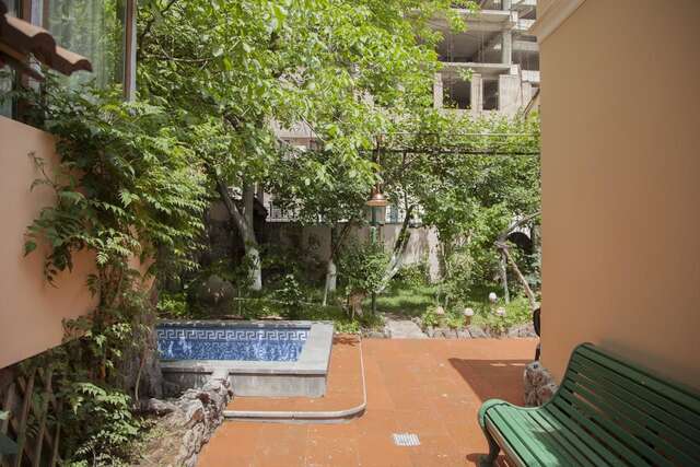 Отель Hin Yerevantsi Hotel Ереван-20
