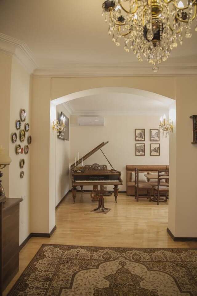 Отель Hin Yerevantsi Hotel Ереван-30