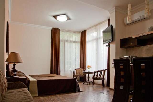 Отель Hin Yerevantsi Hotel Ереван-48