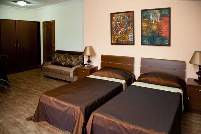 Отель Hin Yerevantsi Hotel Ереван-49