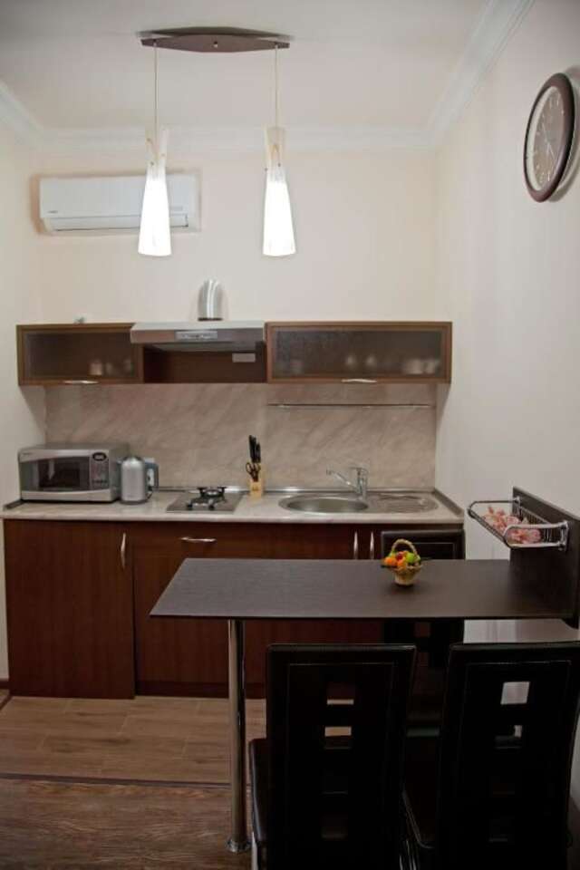 Отель Hin Yerevantsi Hotel Ереван-51
