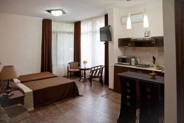 Отель Hin Yerevantsi Hotel Ереван-53