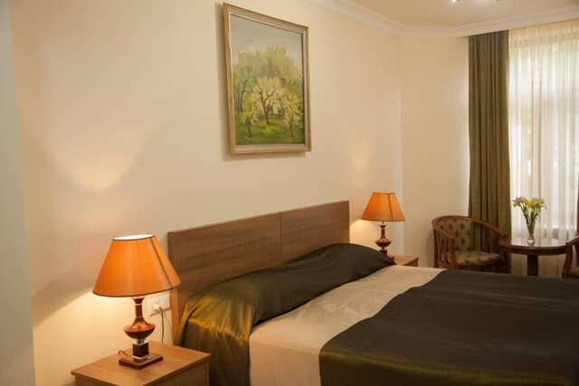 Отель Hin Yerevantsi Hotel Ереван-70